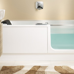 Bequemer Einstige in die Badewanne – Twinline © Artweger